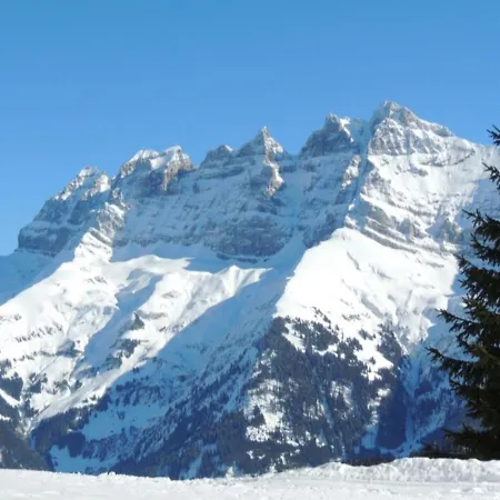 Telecabine ホテル ル・クロセッツ